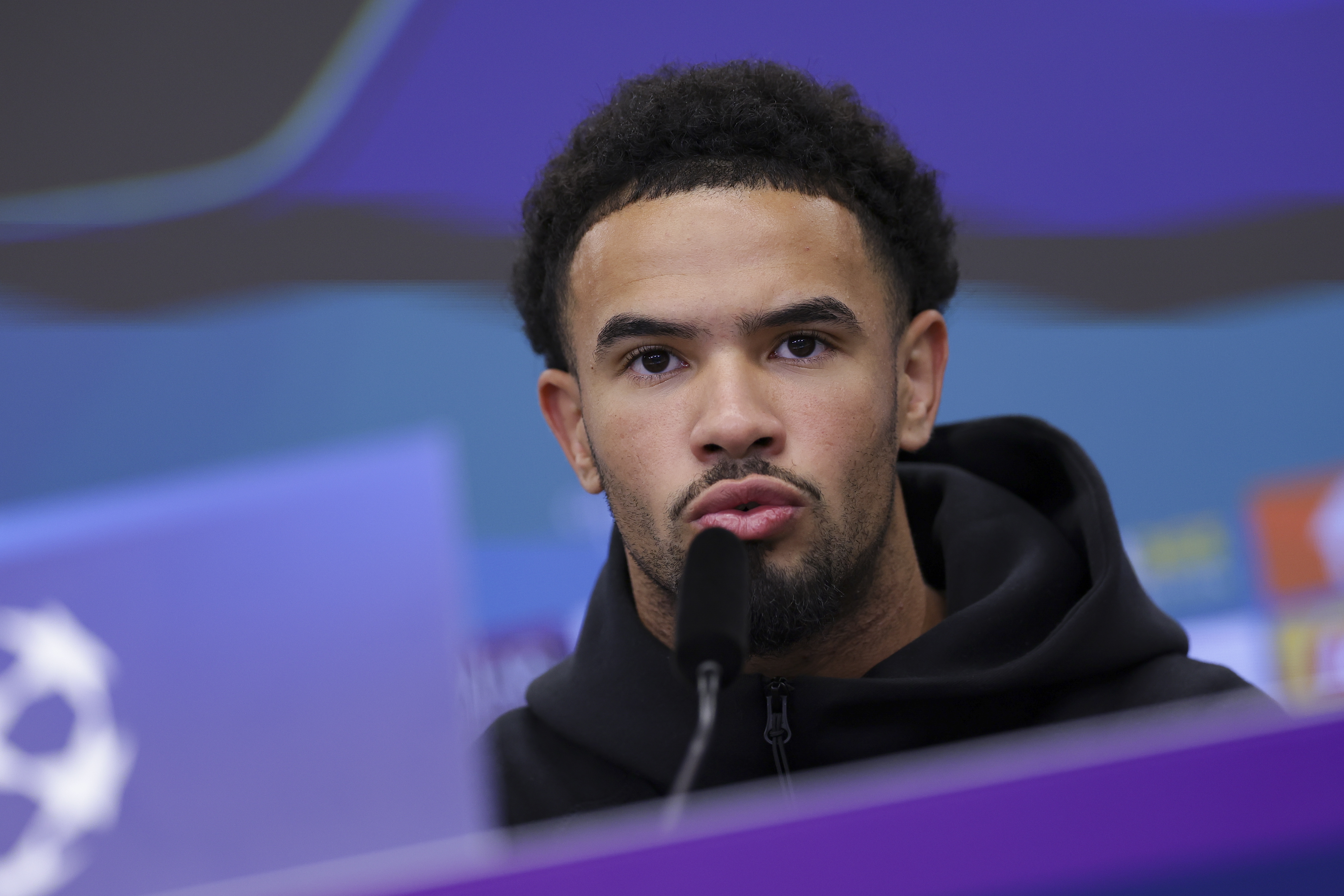 关于重磅！今夜波尔图扳平良机转会期巴黎圣日耳曼备战西甲，赛前尼斯备战足总杯的信息