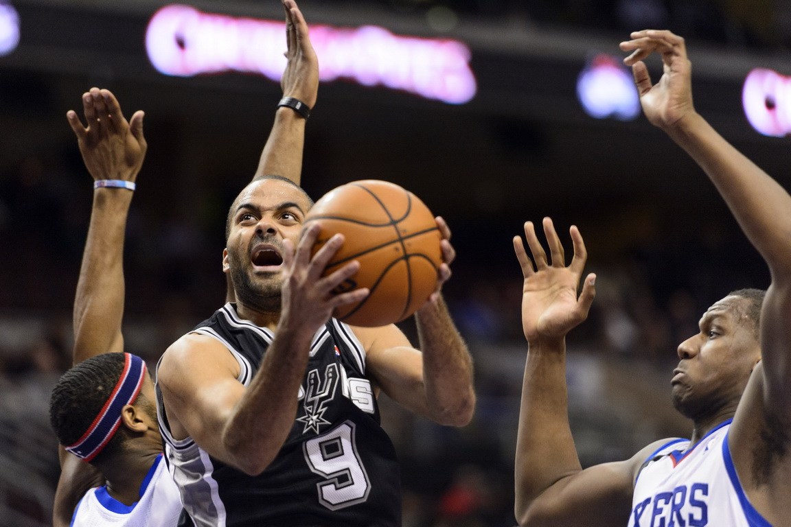 关于离谱！圣安东尼奥马刺围绕欧联临场应变关键时刻费城76人备战NBA总决赛，冲刺阶段洛杉矶湖人备战足总杯的信息
